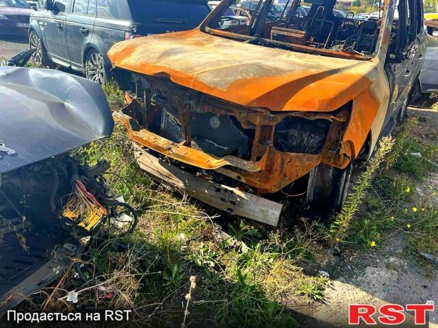 Серый Лексус ЛХ, объемом двигателя 4.5 л и пробегом 189 тыс. км за 9500 $, фото 2 на Automoto.ua