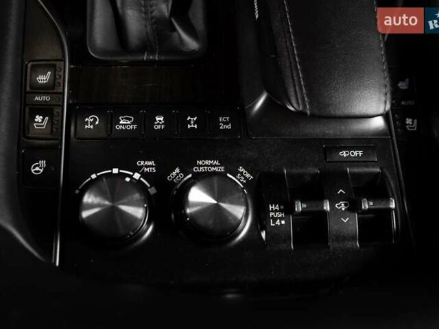 Лексус ЛХ 2016 в Одессе на Automoto.ua Серый Лексус ЛХ, объемом двигателя 5.66 л и пробегом 140 тыс. км за 65500 $, фото 35 на Automoto.ua