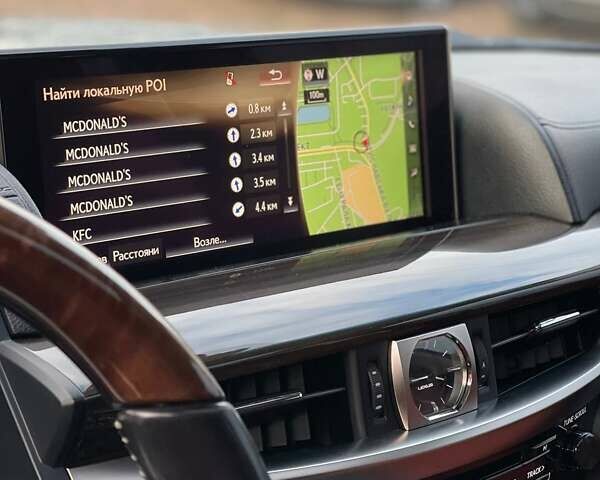 Серый Лексус ЛХ, объемом двигателя 5.66 л и пробегом 230 тыс. км за 54999 $, фото 16 на Automoto.ua