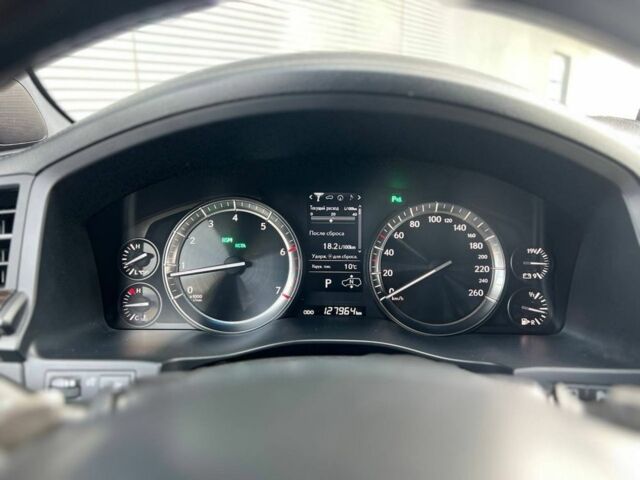 Серый Лексус ЛХ, объемом двигателя 5.7 л и пробегом 128 тыс. км за 62000 $, фото 9 на Automoto.ua