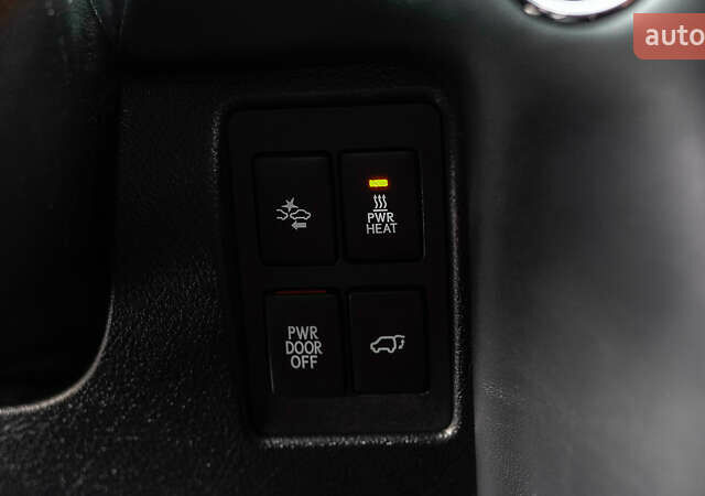 Сірий Лексус ЛХ, об'ємом двигуна 4.46 л та пробігом 139 тис. км за 63284 $, фото 25 на Automoto.ua