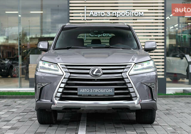 Сірий Лексус ЛХ, об'ємом двигуна 4.46 л та пробігом 139 тис. км за 63284 $, фото 4 на Automoto.ua