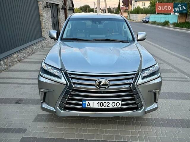 Сірий Лексус ЛХ, об'ємом двигуна 4.46 л та пробігом 134 тис. км за 68500 $, фото 1 на Automoto.ua