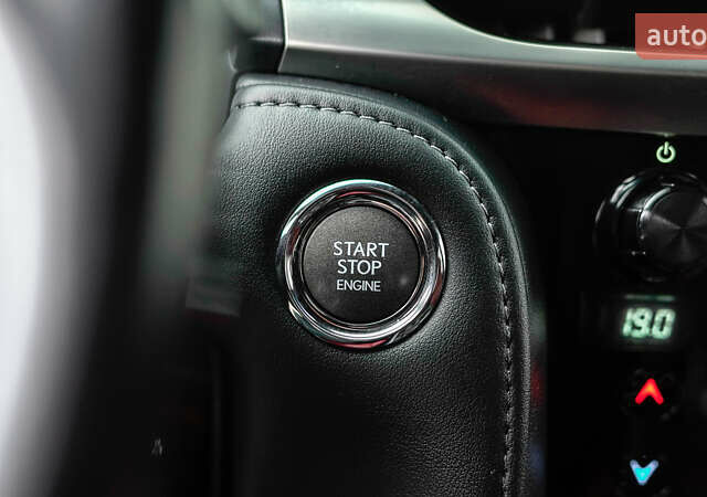 Сірий Лексус ЛХ, об'ємом двигуна 4.46 л та пробігом 139 тис. км за 63284 $, фото 26 на Automoto.ua