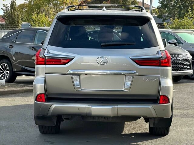 Серый Лексус ЛХ, объемом двигателя 5.7 л и пробегом 64 тыс. км за 22000 $, фото 4 на Automoto.ua