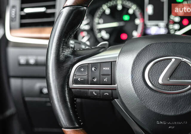 Сірий Лексус ЛХ, об'ємом двигуна 4.46 л та пробігом 139 тис. км за 63284 $, фото 19 на Automoto.ua