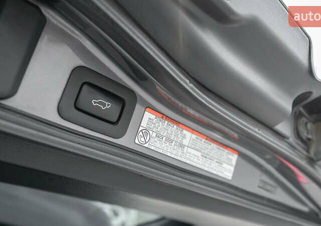 Сірий Лексус ЛХ, об'ємом двигуна 4.46 л та пробігом 139 тис. км за 63284 $, фото 10 на Automoto.ua