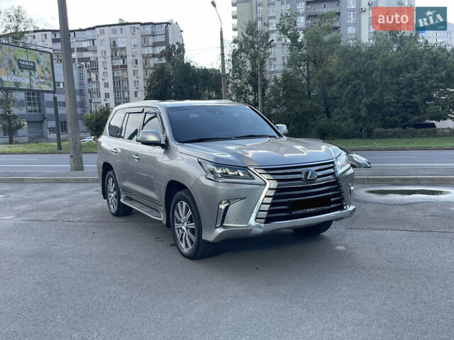 Сірий Лексус ЛХ, об'ємом двигуна 4.46 л та пробігом 98 тис. км за 82000 $, фото 34 на Automoto.ua