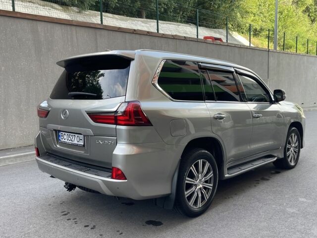 Сірий Лексус ЛХ, об'ємом двигуна 4.5 л та пробігом 90 тис. км за 82500 $, фото 6 на Automoto.ua