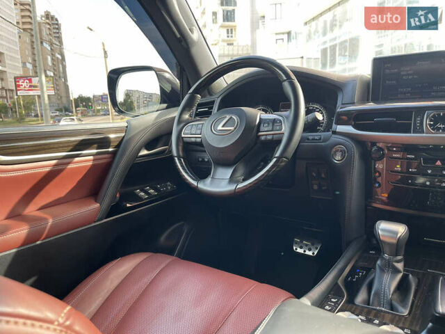 Сірий Лексус ЛХ, об'ємом двигуна 4.46 л та пробігом 98 тис. км за 82000 $, фото 39 на Automoto.ua