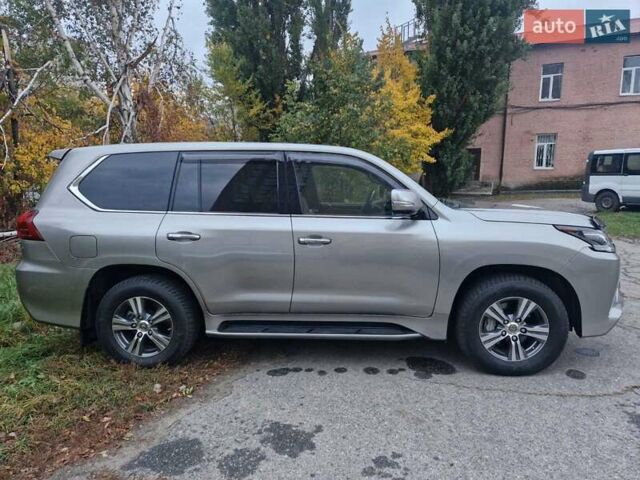 Серый Лексус ЛХ, объемом двигателя 4.46 л и пробегом 10 тыс. км за 98000 $, фото 11 на Automoto.ua
