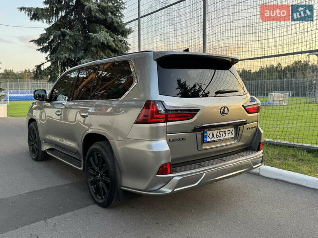 Сірий Лексус ЛХ, об'ємом двигуна 4.46 л та пробігом 88 тис. км за 83500 $, фото 24 на Automoto.ua