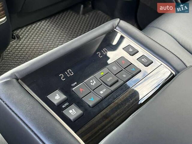 Сірий Лексус ЛХ, об'ємом двигуна 4.5 л та пробігом 49 тис. км за 96480 $, фото 32 на Automoto.ua