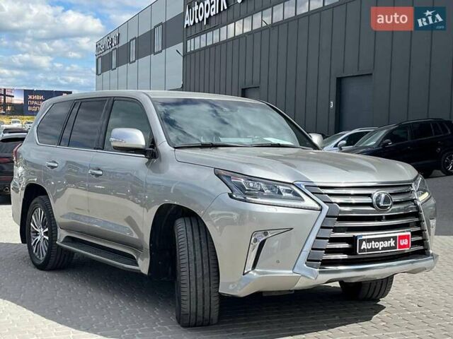 Сірий Лексус ЛХ, об'ємом двигуна 4.5 л та пробігом 49 тис. км за 96480 $, фото 2 на Automoto.ua