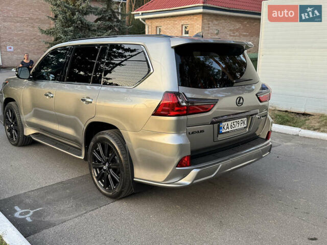 Сірий Лексус ЛХ, об'ємом двигуна 4.46 л та пробігом 88 тис. км за 83500 $, фото 40 на Automoto.ua