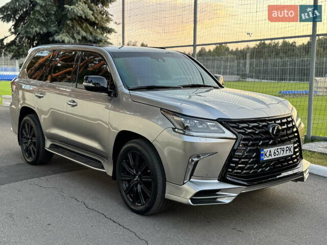 Сірий Лексус ЛХ, об'ємом двигуна 4.46 л та пробігом 88 тис. км за 83500 $, фото 4 на Automoto.ua