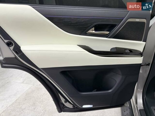 Сірий Лексус ЛХ, об'ємом двигуна 3.35 л та пробігом 9 тис. км за 125990 $, фото 23 на Automoto.ua