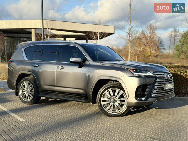 Серый Лексус ЛХ, объемом двигателя 3.45 л и пробегом 108 тыс. км за 112000 $, фото 15 на Automoto.ua