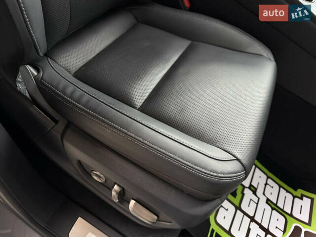 Сірий Лексус ЛХ, об'ємом двигуна 3.35 л та пробігом 34 тис. км за 109999 $, фото 45 на Automoto.ua