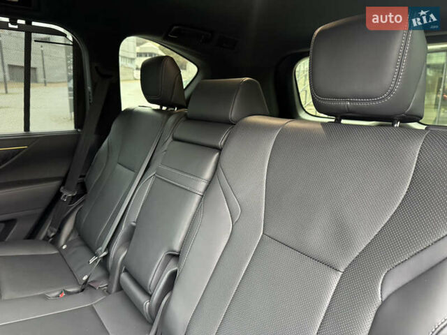 Сірий Лексус ЛХ, об'ємом двигуна 3.35 л та пробігом 47 тис. км за 114999 $, фото 29 на Automoto.ua