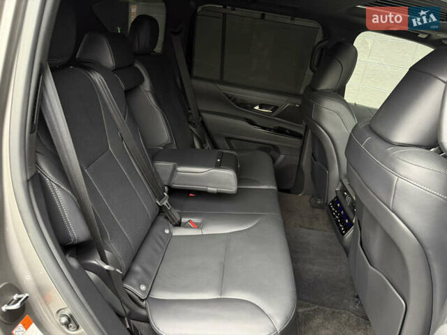 Сірий Лексус ЛХ, об'ємом двигуна 3.35 л та пробігом 34 тис. км за 109999 $, фото 40 на Automoto.ua