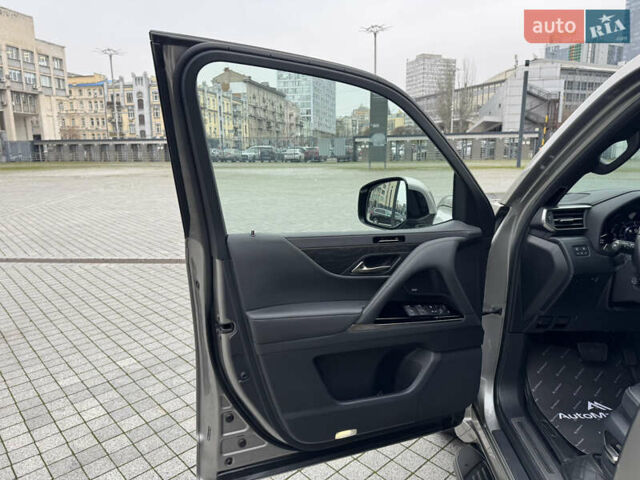 Сірий Лексус ЛХ, об'ємом двигуна 3.35 л та пробігом 47 тис. км за 114999 $, фото 13 на Automoto.ua