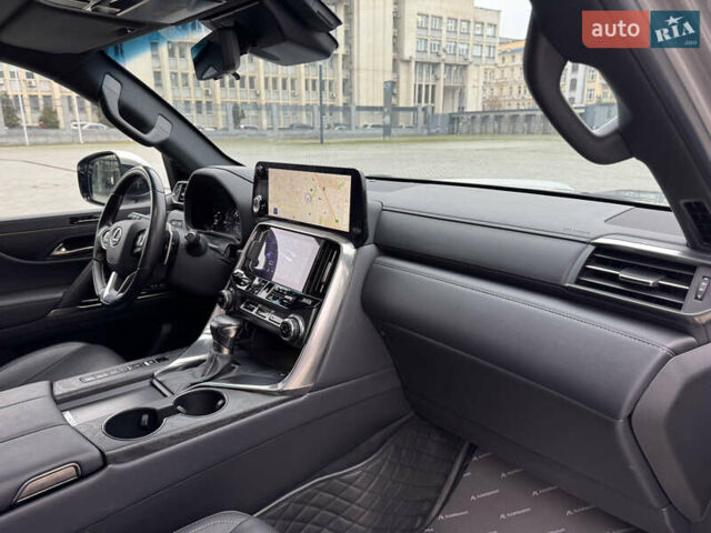 Сірий Лексус ЛХ, об'ємом двигуна 3.35 л та пробігом 47 тис. км за 114999 $, фото 32 на Automoto.ua