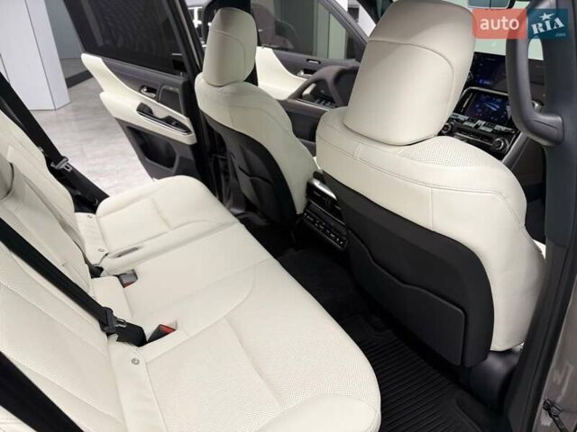 Сірий Лексус ЛХ, об'ємом двигуна 3.35 л та пробігом 9 тис. км за 125990 $, фото 35 на Automoto.ua