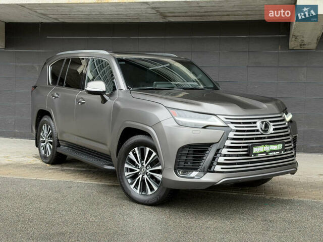 Сірий Лексус ЛХ, об'ємом двигуна 3.35 л та пробігом 34 тис. км за 109999 $, фото 5 на Automoto.ua