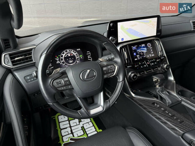 Сірий Лексус ЛХ, об'ємом двигуна 3.35 л та пробігом 34 тис. км за 109999 $, фото 26 на Automoto.ua