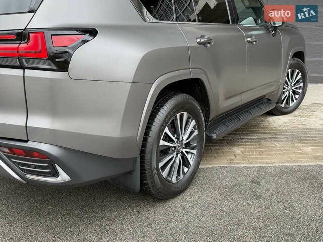 Сірий Лексус ЛХ, об'ємом двигуна 3.35 л та пробігом 34 тис. км за 109999 $, фото 73 на Automoto.ua