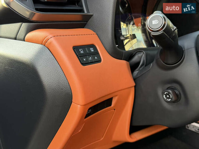 Серый Лексус ЛХ, объемом двигателя 3.45 л и пробегом 108 тыс. км за 112000 $, фото 29 на Automoto.ua