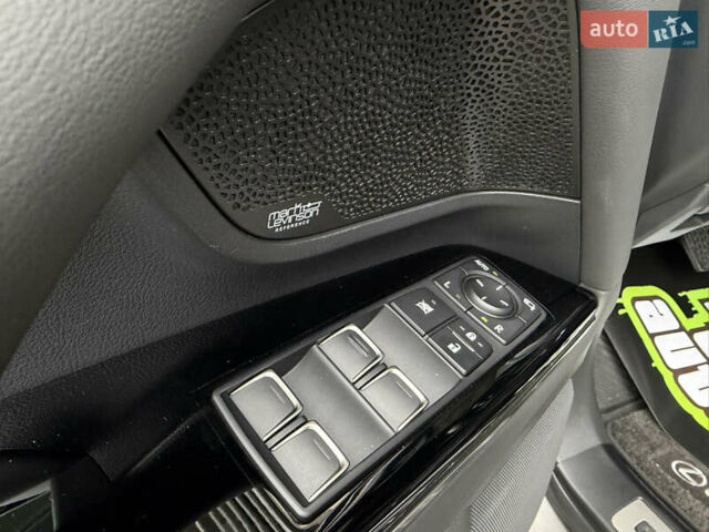 Сірий Лексус ЛХ, об'ємом двигуна 3.35 л та пробігом 34 тис. км за 109999 $, фото 22 на Automoto.ua
