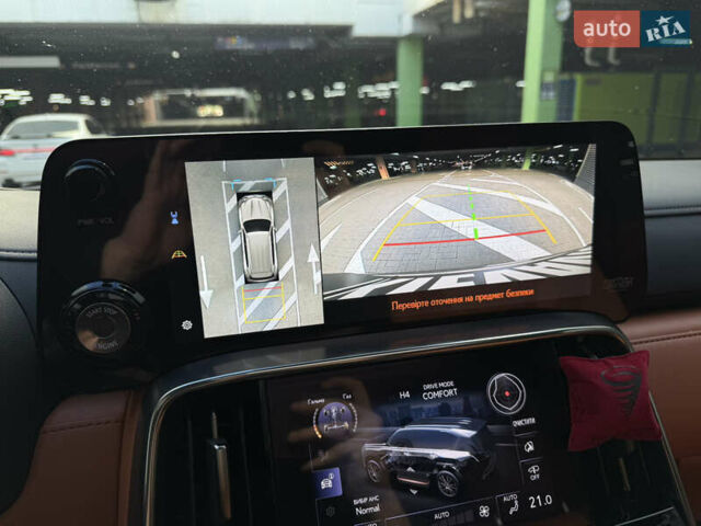 Лексус ЛХ 2022 в Киеве на Automoto.ua Серый Лексус ЛХ, объемом двигателя 3.5 л и пробегом 41 тыс. км за 129000 $, фото 19 на Automoto.ua
