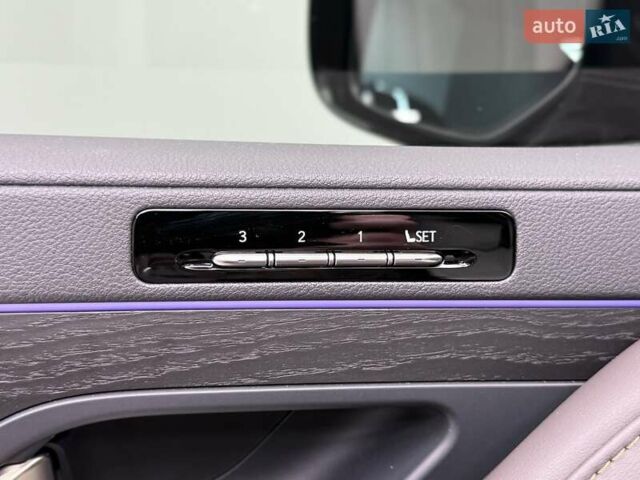 Сірий Лексус ЛХ, об'ємом двигуна 3.35 л та пробігом 9 тис. км за 125990 $, фото 62 на Automoto.ua