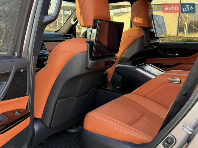 Серый Лексус ЛХ, объемом двигателя 3.45 л и пробегом 108 тыс. км за 112000 $, фото 34 на Automoto.ua