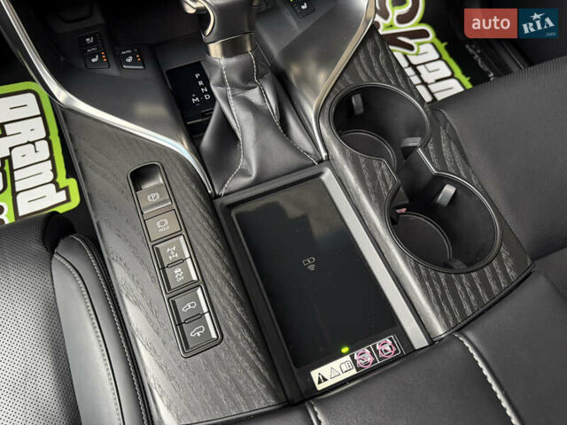 Сірий Лексус ЛХ, об'ємом двигуна 3.35 л та пробігом 34 тис. км за 109999 $, фото 46 на Automoto.ua