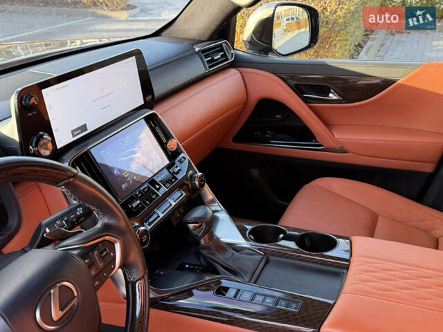 Серый Лексус ЛХ, объемом двигателя 3.45 л и пробегом 108 тыс. км за 112000 $, фото 30 на Automoto.ua
