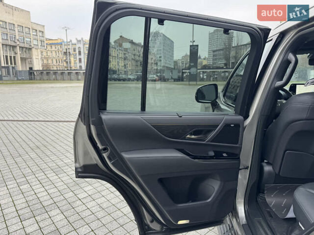Сірий Лексус ЛХ, об'ємом двигуна 3.35 л та пробігом 47 тис. км за 114999 $, фото 27 на Automoto.ua