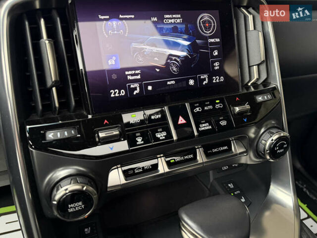Сірий Лексус ЛХ, об'ємом двигуна 3.35 л та пробігом 34 тис. км за 109999 $, фото 54 на Automoto.ua