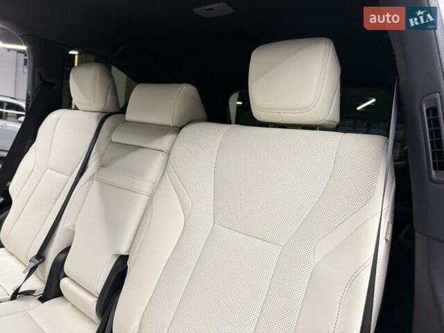Сірий Лексус ЛХ, об'ємом двигуна 3.35 л та пробігом 9 тис. км за 125990 $, фото 29 на Automoto.ua