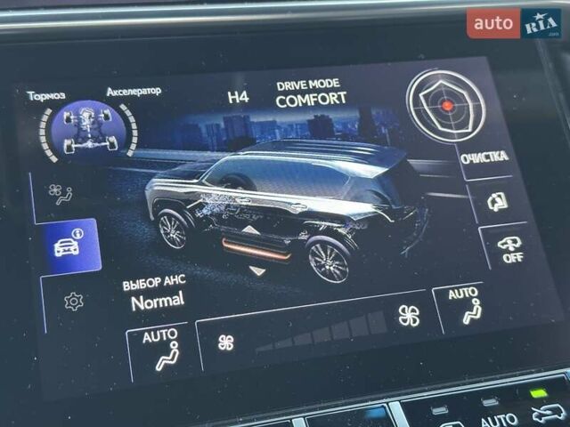 Сірий Лексус ЛХ, об'ємом двигуна 3.35 л та пробігом 29 тис. км за 119900 $, фото 54 на Automoto.ua