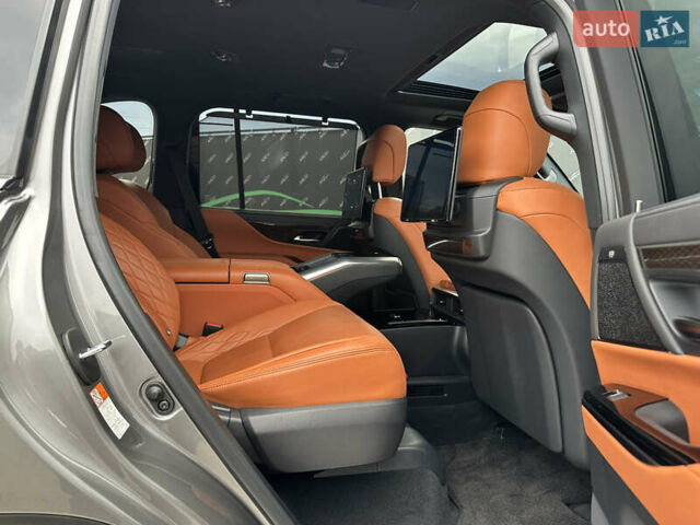 Серый Лексус ЛХ, объемом двигателя 3.45 л и пробегом 88 тыс. км за 124999 $, фото 31 на Automoto.ua