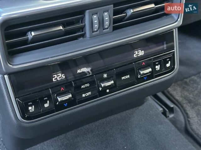 Сірий Лексус ЛХ, об'ємом двигуна 3.35 л та пробігом 29 тис. км за 119900 $, фото 78 на Automoto.ua