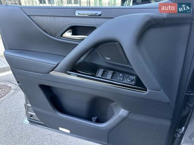 Сірий Лексус ЛХ, об'ємом двигуна 3.35 л та пробігом 29 тис. км за 119900 $, фото 37 на Automoto.ua