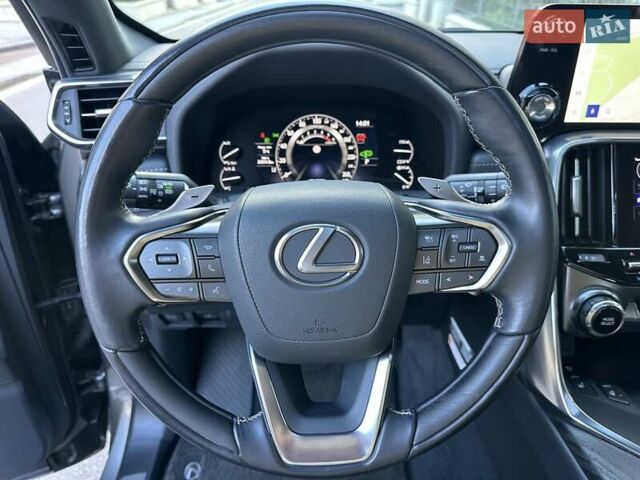 Сірий Лексус ЛХ, об'ємом двигуна 3.35 л та пробігом 29 тис. км за 119900 $, фото 40 на Automoto.ua