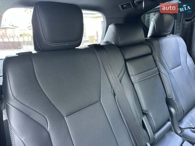 Сірий Лексус ЛХ, об'ємом двигуна 3.35 л та пробігом 29 тис. км за 119900 $, фото 83 на Automoto.ua