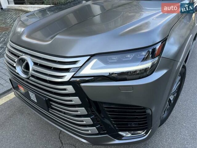 Сірий Лексус ЛХ, об'ємом двигуна 3.35 л та пробігом 29 тис. км за 119900 $, фото 16 на Automoto.ua