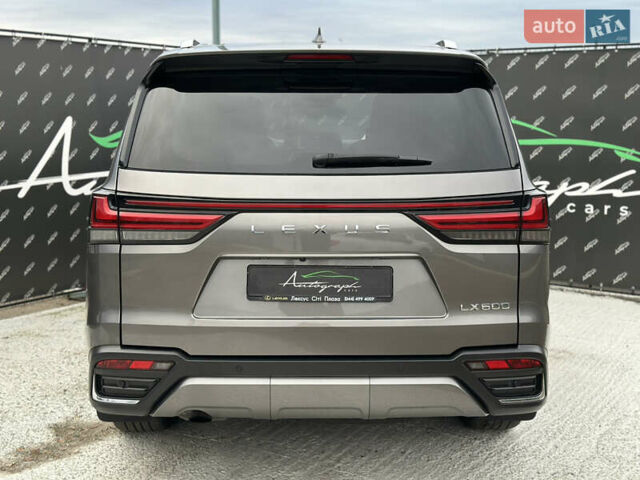 Серый Лексус ЛХ, объемом двигателя 3.45 л и пробегом 88 тыс. км за 124999 $, фото 3 на Automoto.ua