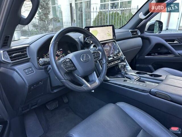 Сірий Лексус ЛХ, об'ємом двигуна 3.35 л та пробігом 29 тис. км за 119900 $, фото 34 на Automoto.ua